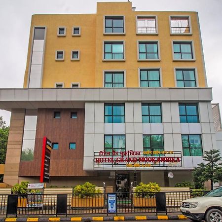 Hotel Grand Mookambika Navi Mumbai Esterno foto