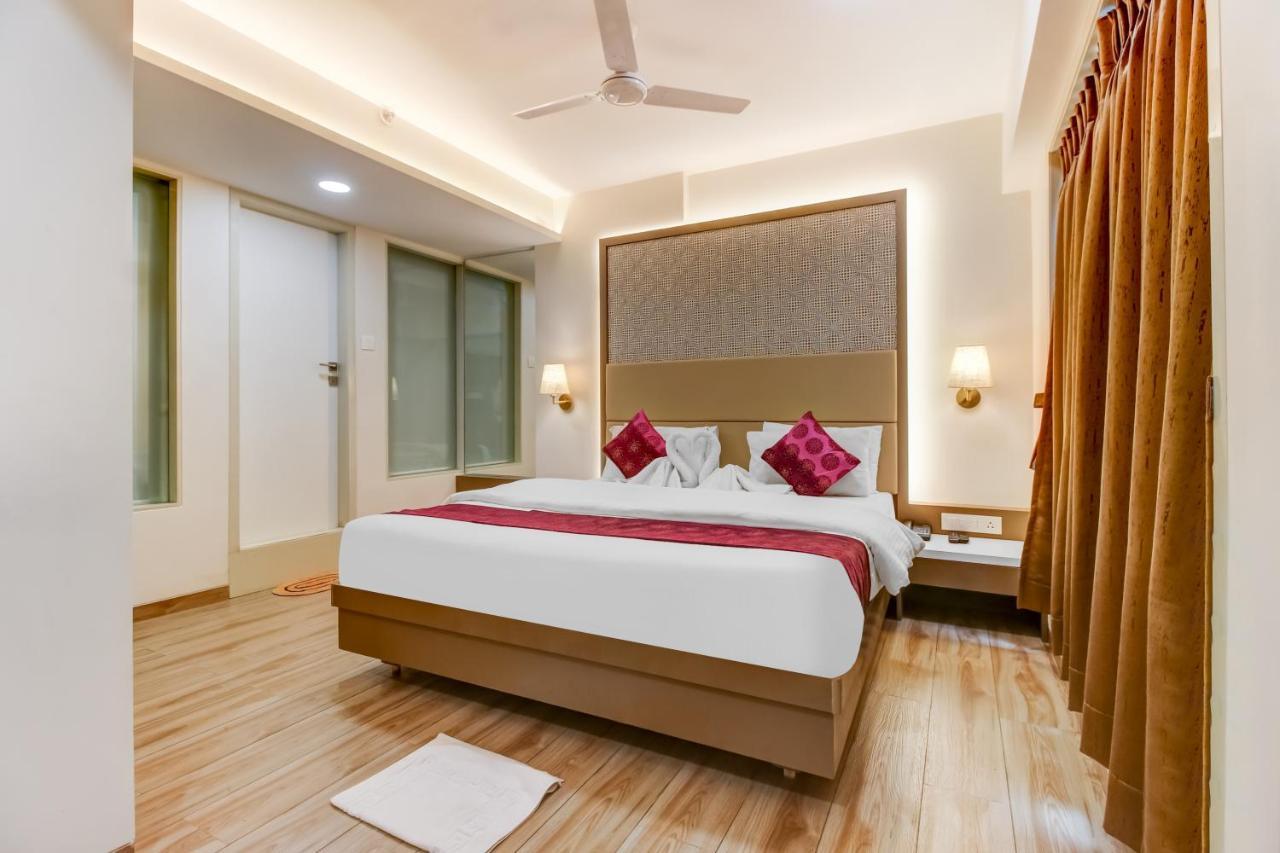 Hotel Grand Mookambika Navi Mumbai Esterno foto