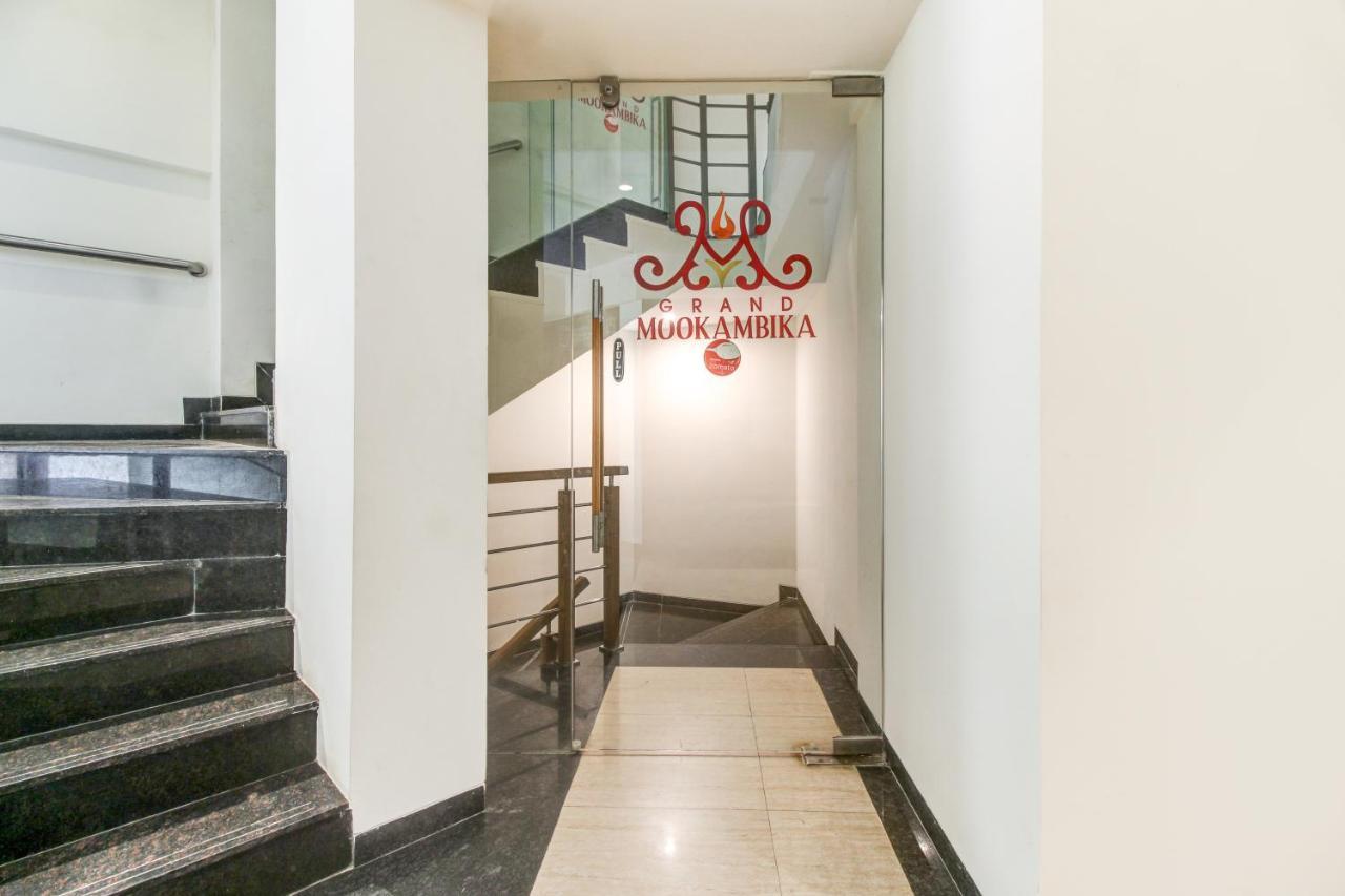 Hotel Grand Mookambika Navi Mumbai Esterno foto