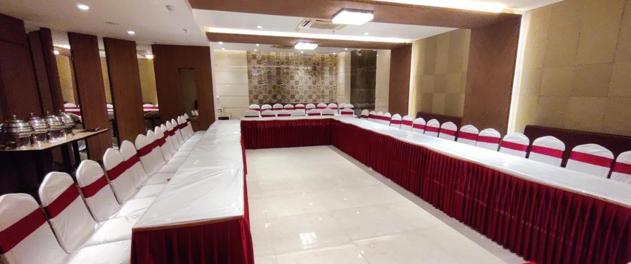 Hotel Grand Mookambika Navi Mumbai Esterno foto