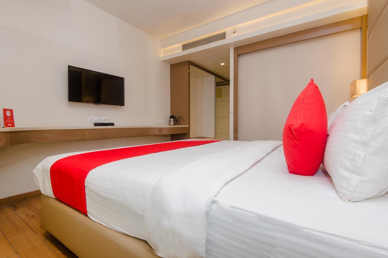 Hotel Grand Mookambika Navi Mumbai Esterno foto