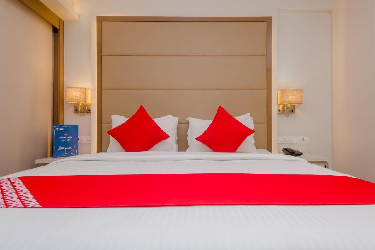 Hotel Grand Mookambika Navi Mumbai Esterno foto