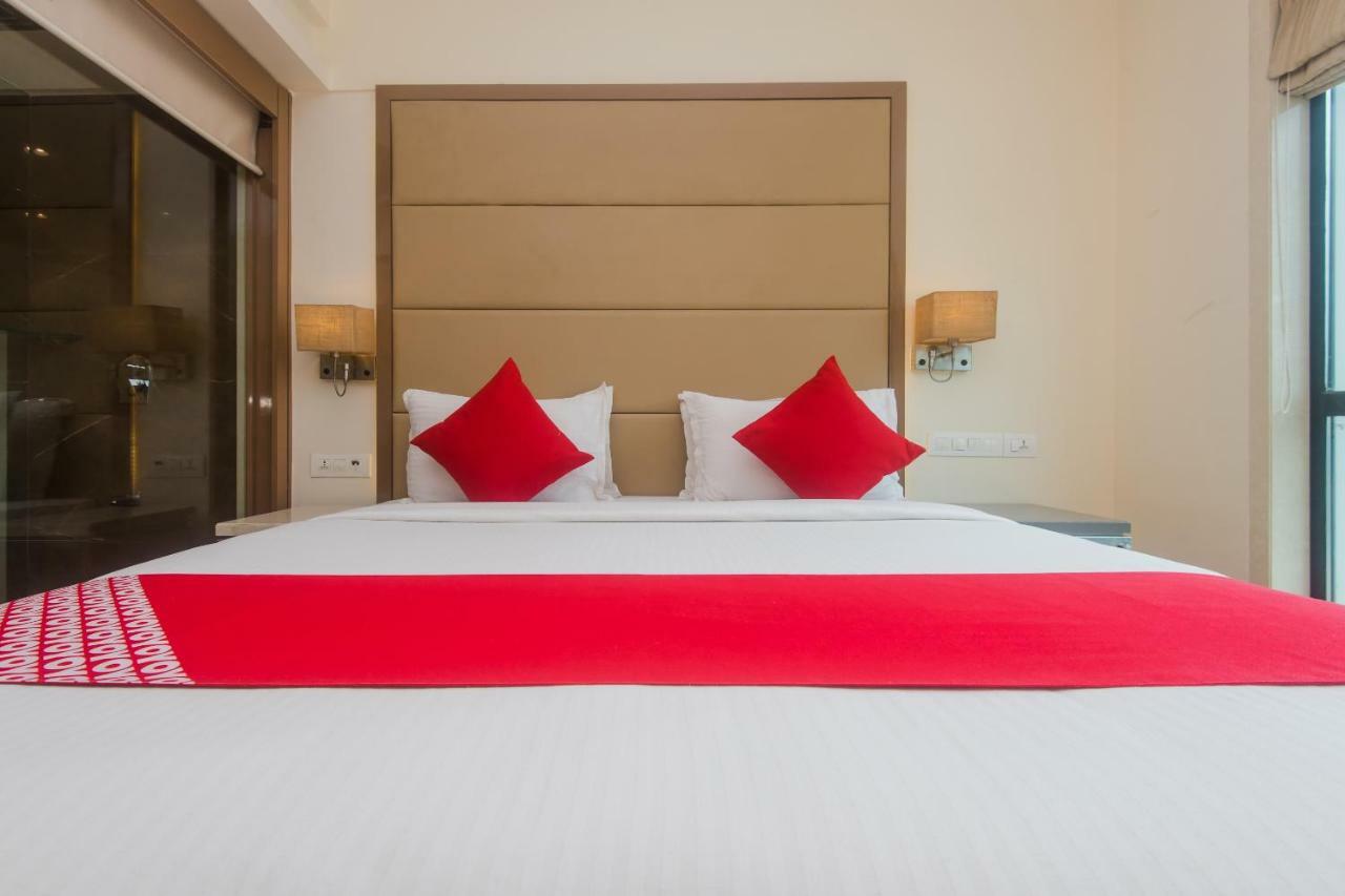 Hotel Grand Mookambika Navi Mumbai Esterno foto